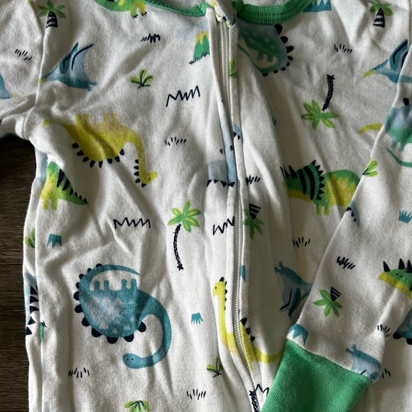 Kids Headquarters Dinosaur Zip Up Footed Pajama set. - Picture 4 of 5